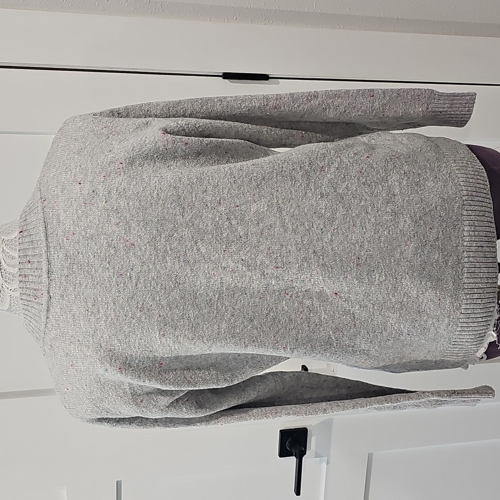 LOFT Light Gray Crew Neck Sweater - Picture 4 of 8